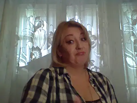 ArielXLoveresss online show from February 27, 9:32 am
