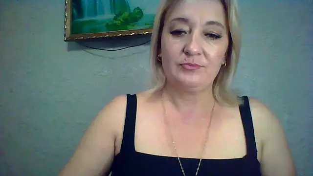 ArielXLoveresss online show from September 24, 7:12 am