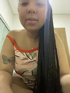 KiaraCut online show from June 2, 3:30 am