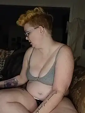Snapshot of Mellyjellygoddess420 chatting on May 23, 8:07 am Mellyjellygoddess420 online show from May 23, 8:07 am