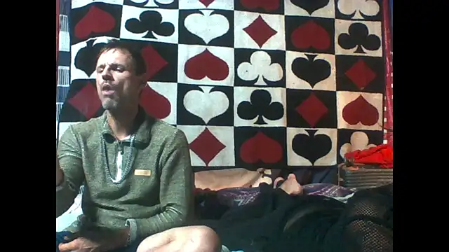 SillyRabbitz online show from June 19, 7:01 am