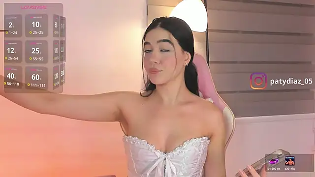 Snapshot of MiiaParker6972 chatting on May 18, 11:54 pm MiiaParker6972 online show from May 18, 11:54 pm