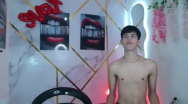 KING OFF BOYS online show from March 11, 8:30 am