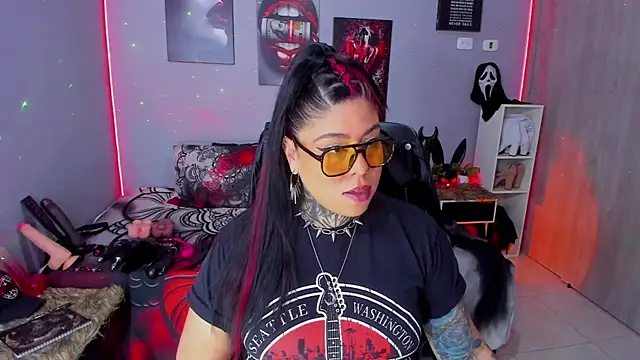 Veronika metal online show from December 15, 4:11 pm