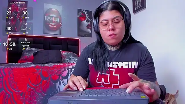 Veronika metal online show from July 9, 11:47 am