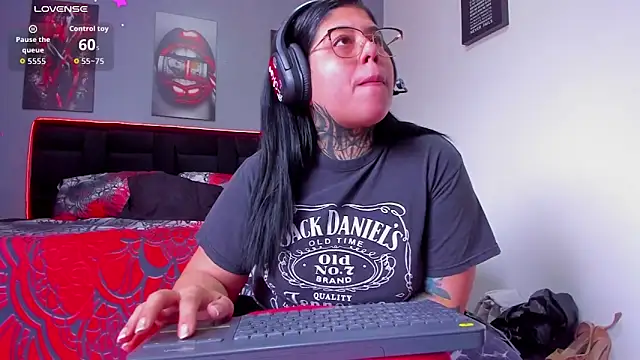 Veronika metal online show from July 10, 1:47 pm