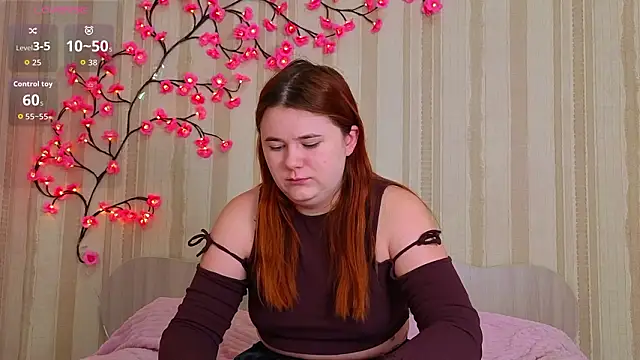 Eva Starlight online show from March 7, 8:00 am