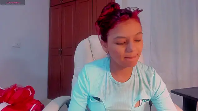 gime lara online show from November 14, 12:04 pm