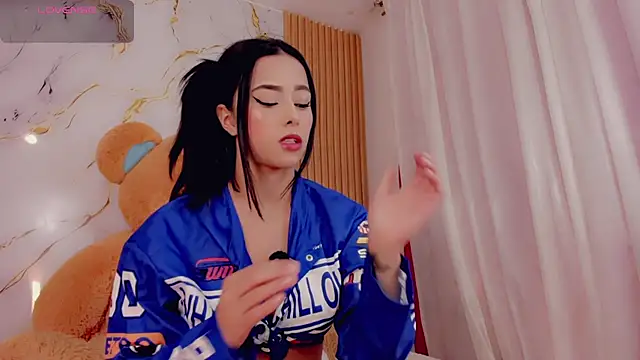 ValeriCardenas online show from February 5, 2:16 am