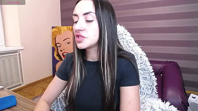 JenniferStone online show from March 1, 8:16 am