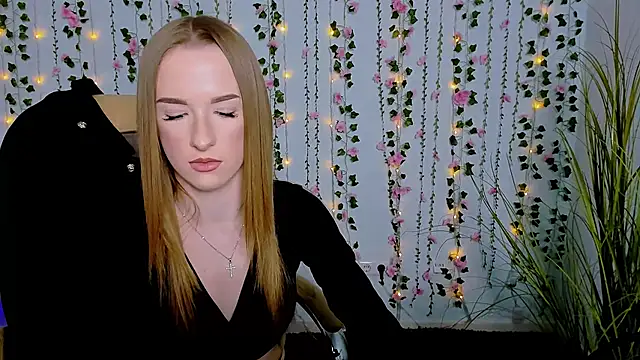 doll vey online show from March 9, 12:42 pm