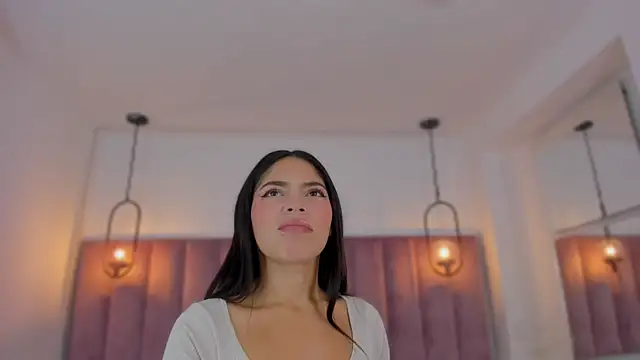 Haily b online show from December 3, 7:56 pm