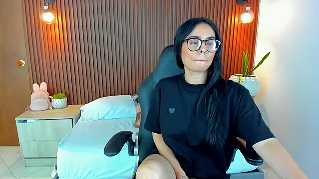 Snapshot of zakia23_ chatting on March 11, 1:12 pm zakia23 online show from March 11, 1:12 pm