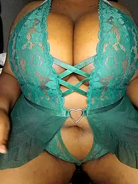 wamie12 online show from September 29, 10:36 pm