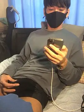 Snapshot of pandesal_aki chatting on December 16, 6:51 am pandesal aki online show from December 16, 6:51 am