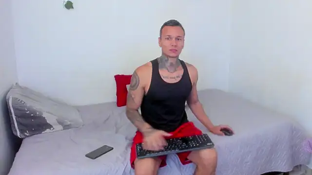 Snapshot of damian_c12 chatting on March 20, 12:19 am damian c12 online show from March 20, 12:19 am