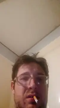 dylanroberts1995 online show from March 31, 7:09 am