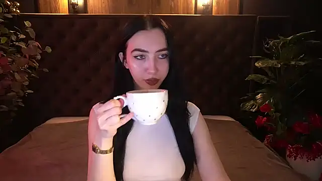 WildKittenX  online show from April 14, 5:46 am