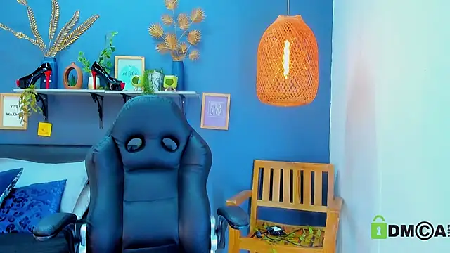 yessila parker online show from March 24, 9:25 am