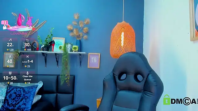 yessila parker online show from April 22, 8:50 am