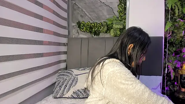 Fernanda liie  online show from December 20, 11:28 am