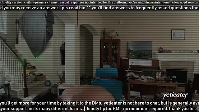 Snapshot of yetieater chatting on February 12, 5:26 pm yetieater online show from February 12, 5:26 pm