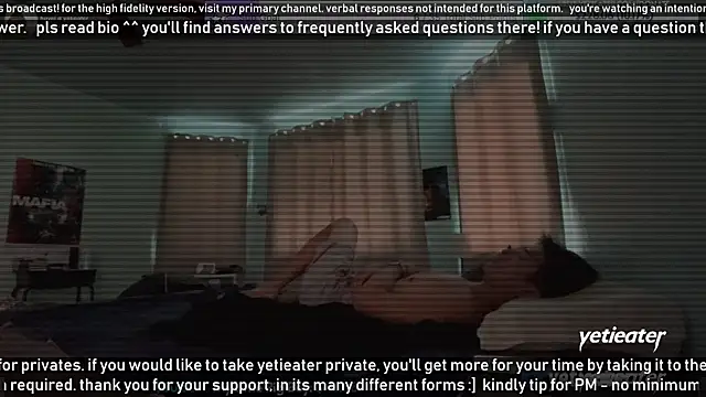 Snapshot of yetieater chatting on March 19, 9:37 pm yetieater online show from March 19, 9:37 pm