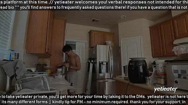 Snapshot of yetieater chatting on February 11, 7:30 pm yetieater online show from February 11, 7:30 pm