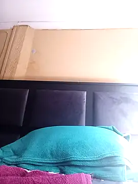 JuicyMilkyTizzy online show from December 17, 7:47 am