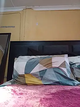 JuicyMilkyTizzy online show from May 15, 7:04 am