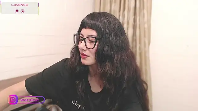 Laury uri online show from March 5, 1:01 am