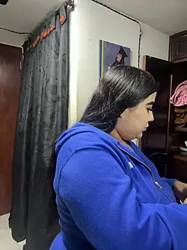 DANESKA HILLER online show from November 14, 6:50 pm