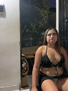 lunaxxx 69 online show from December 20, 11:23 pm