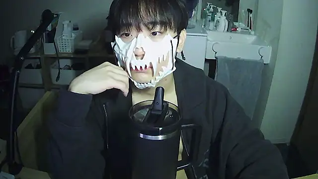 sdamvo2 online show from March 12, 1:50 pm