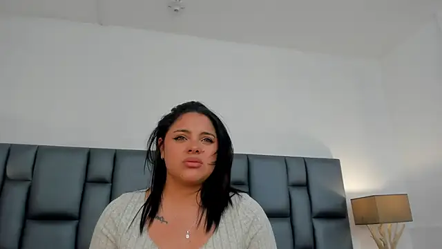 Snapshot of LunaSotto chatting on March 13, 5:50 pm LunaSotto online show from March 13, 5:50 pm