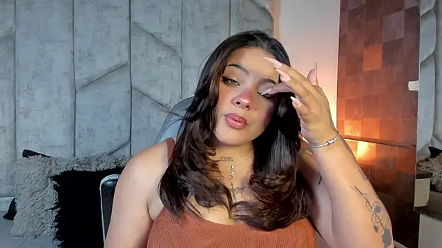 Snapshot of LunaSotto chatting on September 24, 3:15 pm LunaSotto online show from September 24, 3:15 pm