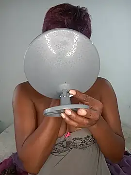 Missvixen81 online show from May 28, 8:22 am