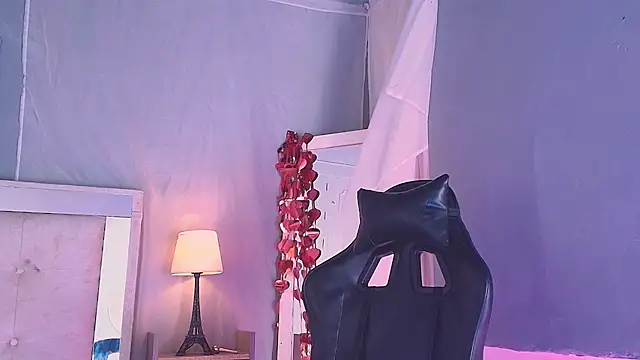 Emily Castillo 1 online show from March 2, 7:15 am