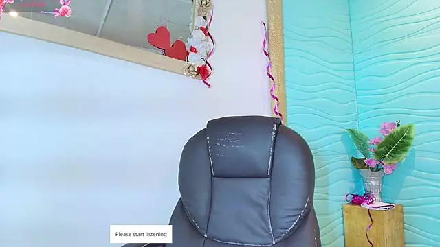 Mia Montess online show from February 11, 12:32 pm