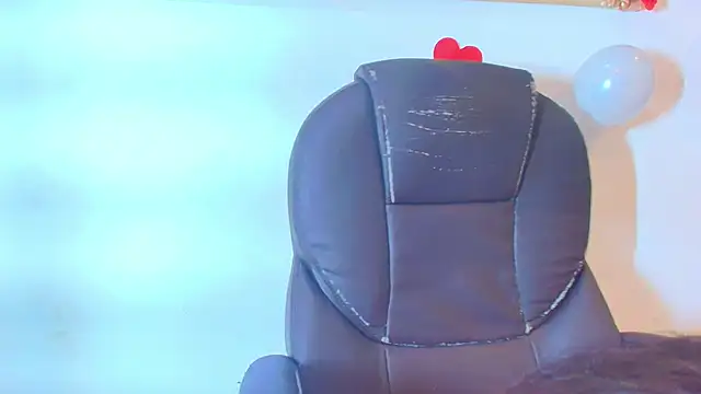 Mia Montess online show from February 19, 1:07 pm