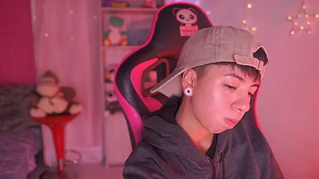 tommy blue online show from March 21, 1:54 am