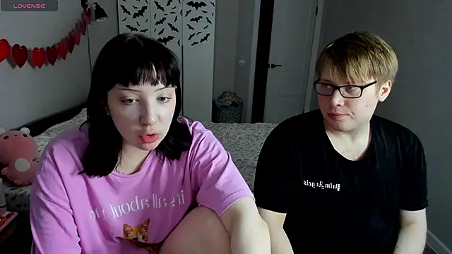 Snapshot of JayMollyy chatting on February 8, 4:32 pm JayMollyy online show from February 8, 4:32 pm