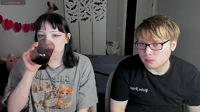 Snapshot of JayMollyy chatting on February 16, 4:14 pm JayMollyy online show from February 16, 4:14 pm