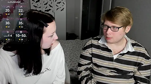 Snapshot of JayMollyy chatting on March 21, 8:23 pm JayMollyy online show from March 21, 8:23 pm