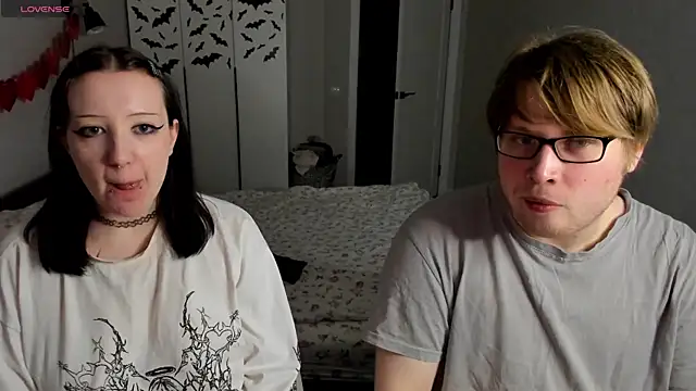 JayMollyy online show from April 20, 4:43 pm