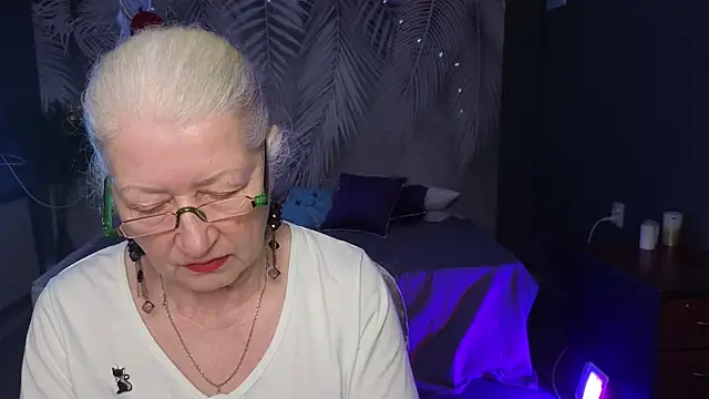 Maya Mayflower online show from March 14, 12:18 pm