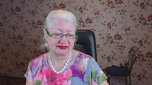 Maya Mayflower online show from December 22, 3:14 am