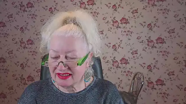 Maya Mayflower online show from February 19, 3:02 am