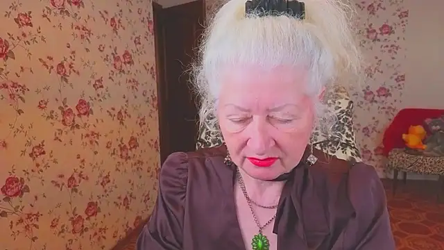 Maya Mayflower online show from June 5, 3:35 am