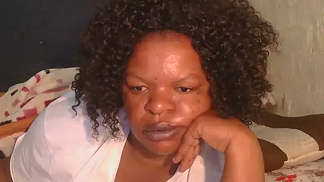 ebony rose11 online show from November 24, 4:01 am